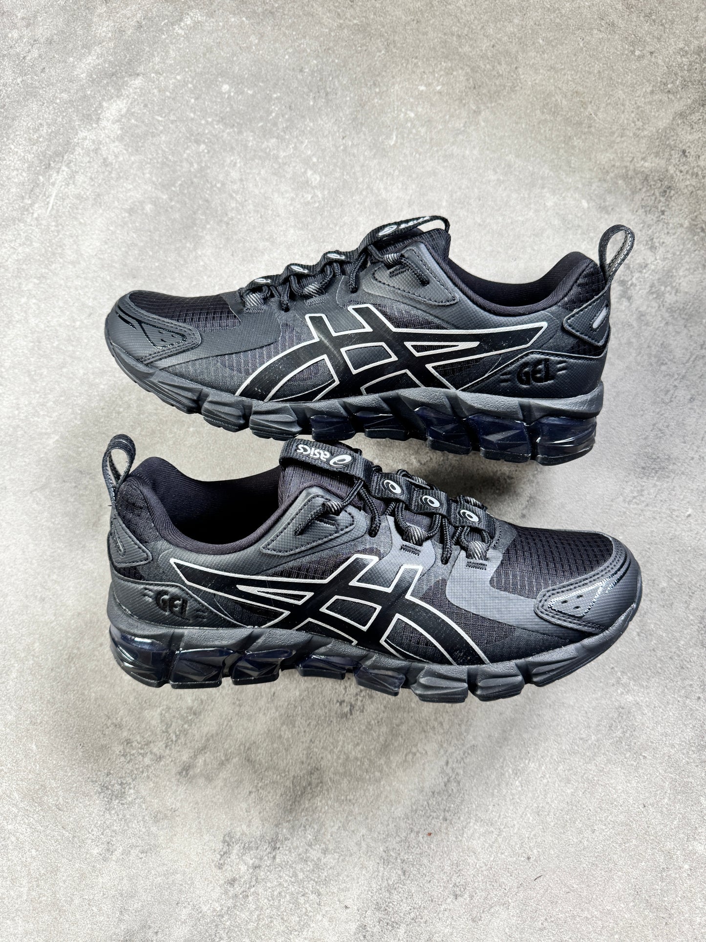 ASICS gel quantum 180