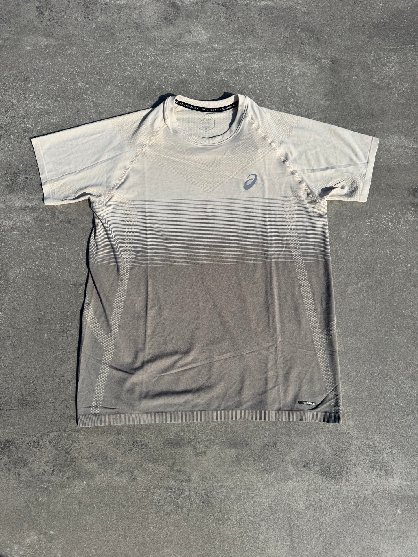 Asics seamless tee brown