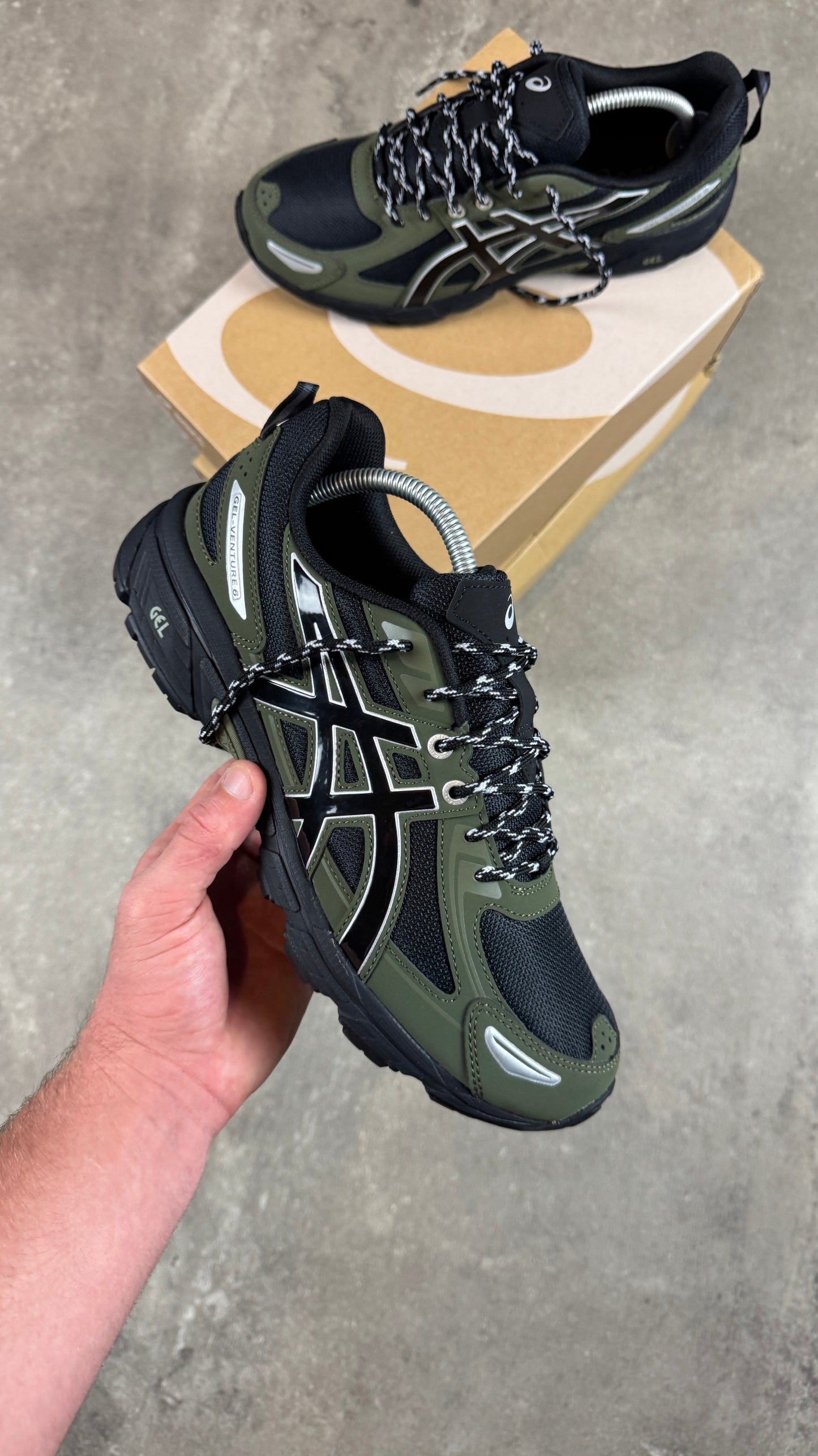 Asics Gel Venture 6 Khaki