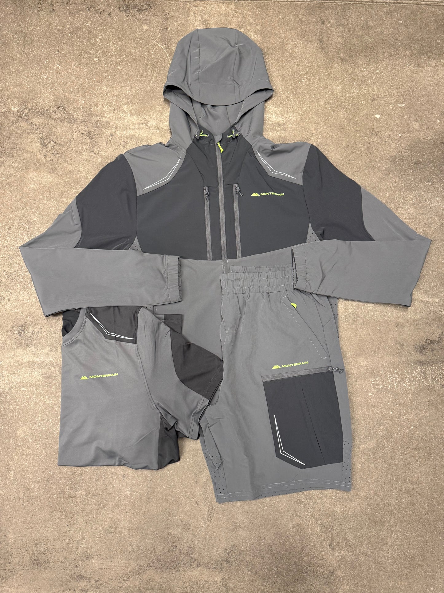 Monterrain Orbit Trio Jacket Set