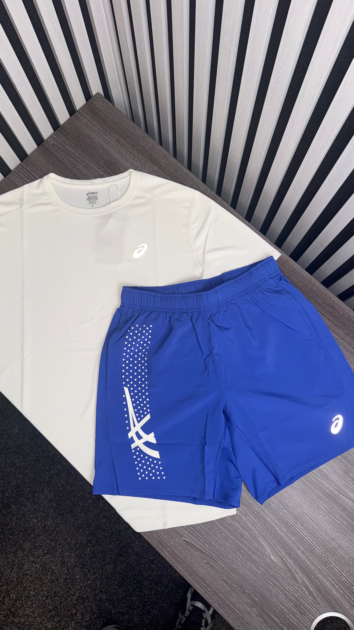 Asics Icon Set White Tee 7” Baltic Blue Shorts