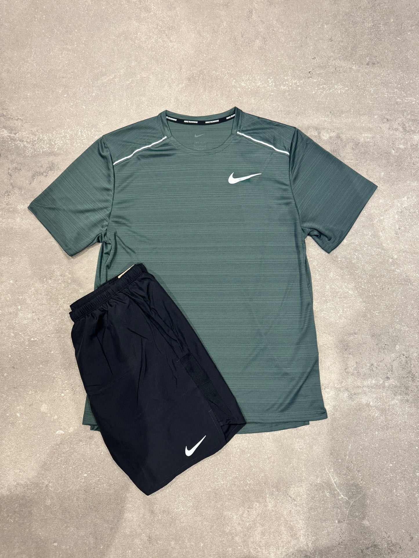 Nike Miler 1.0 Set Vintage Green