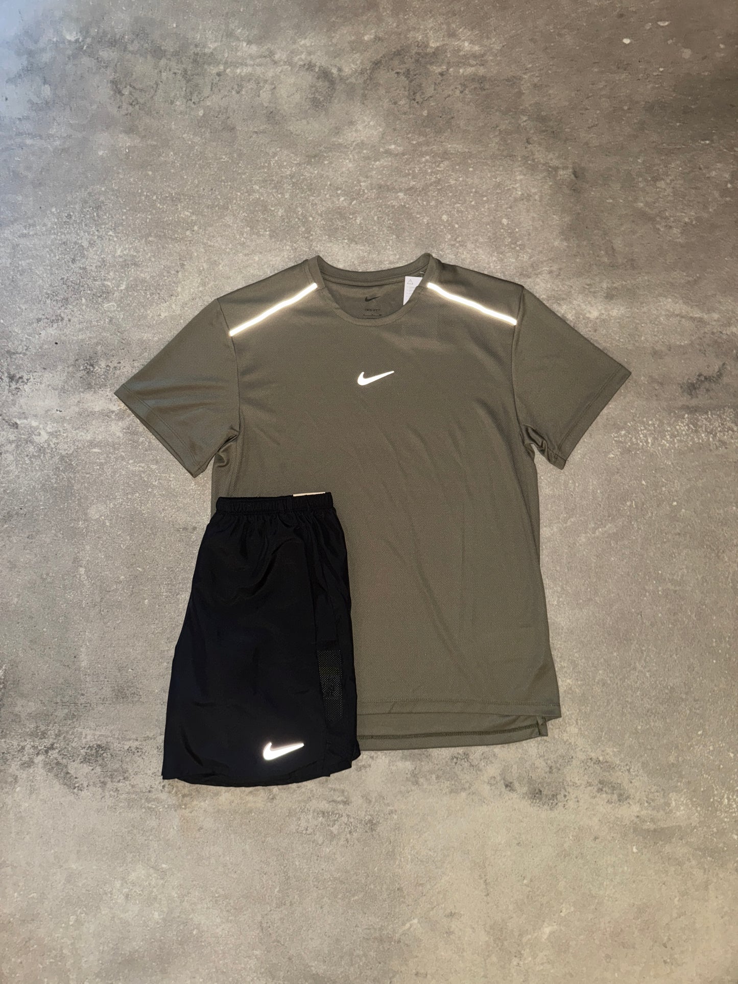 Nike Miler 1.0 Graphic Set Khaki