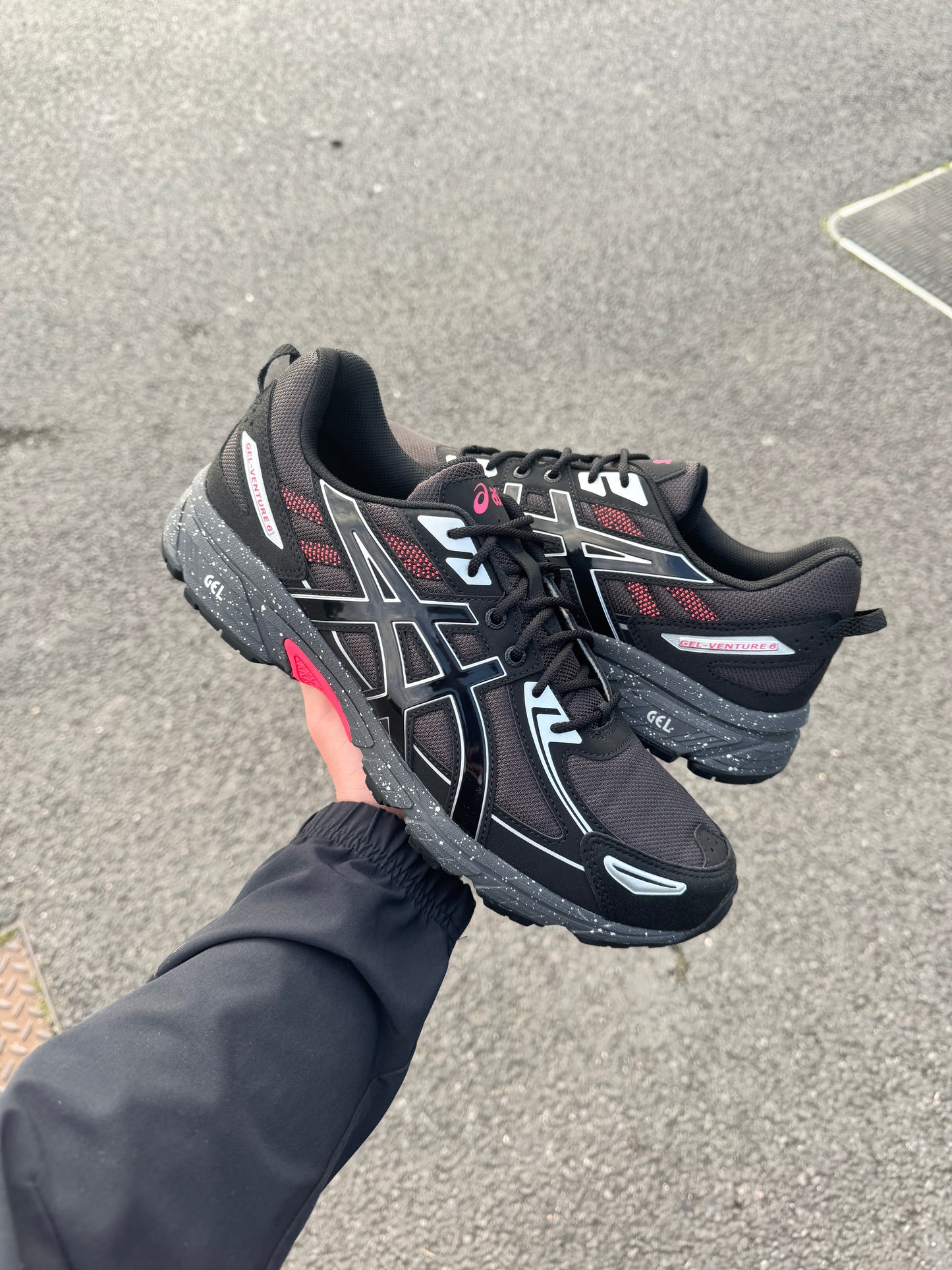 Asics Gel Venture 6 ‘Obsidian’