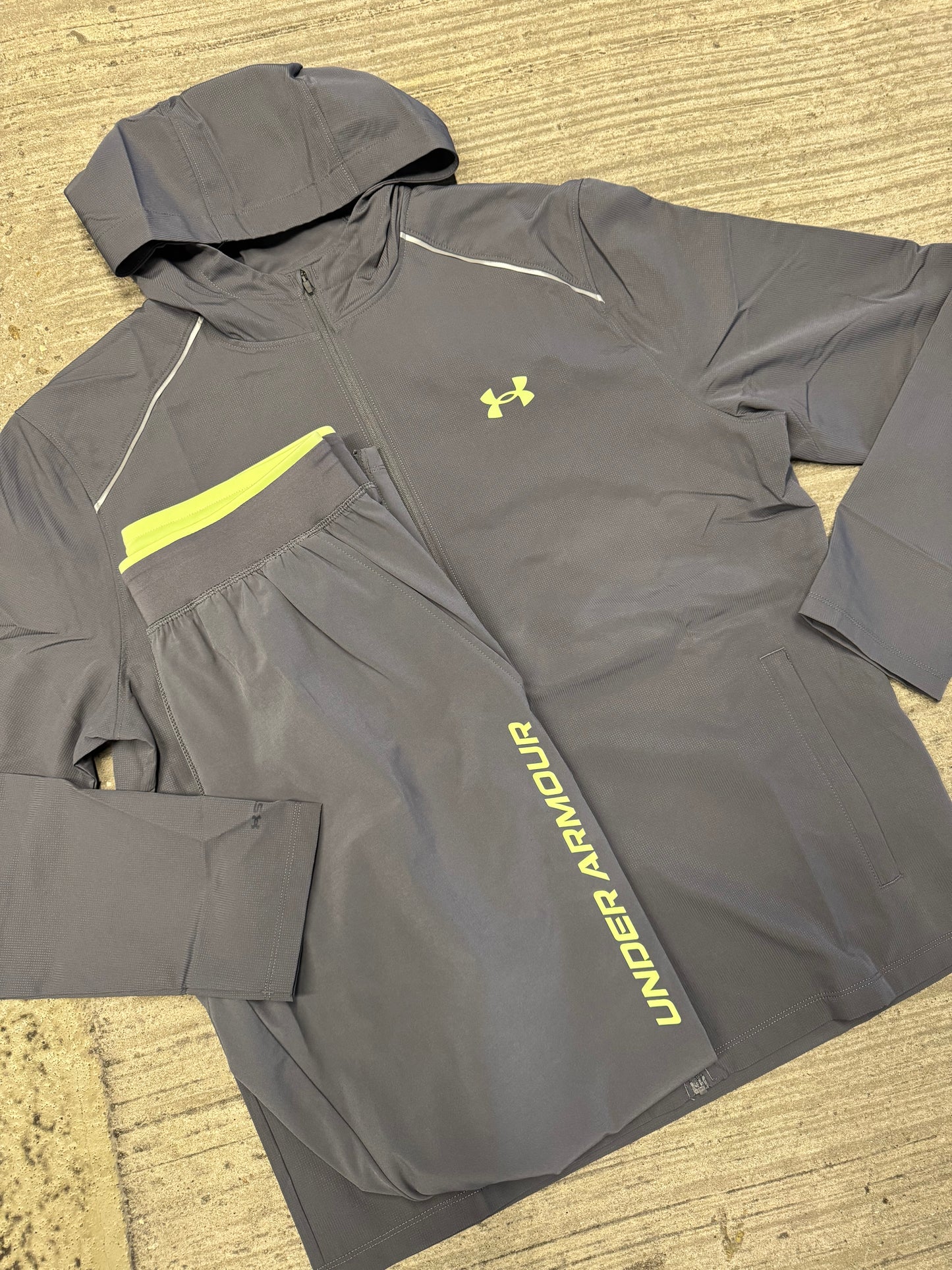 UA Launch tracksuit