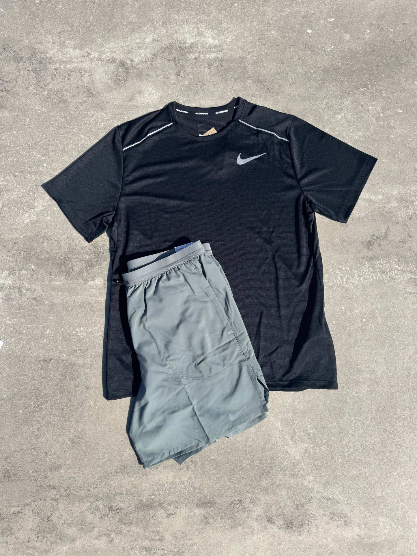 Nike Miler 1.0 Black tee 7 inch Grey Challenger Short Set