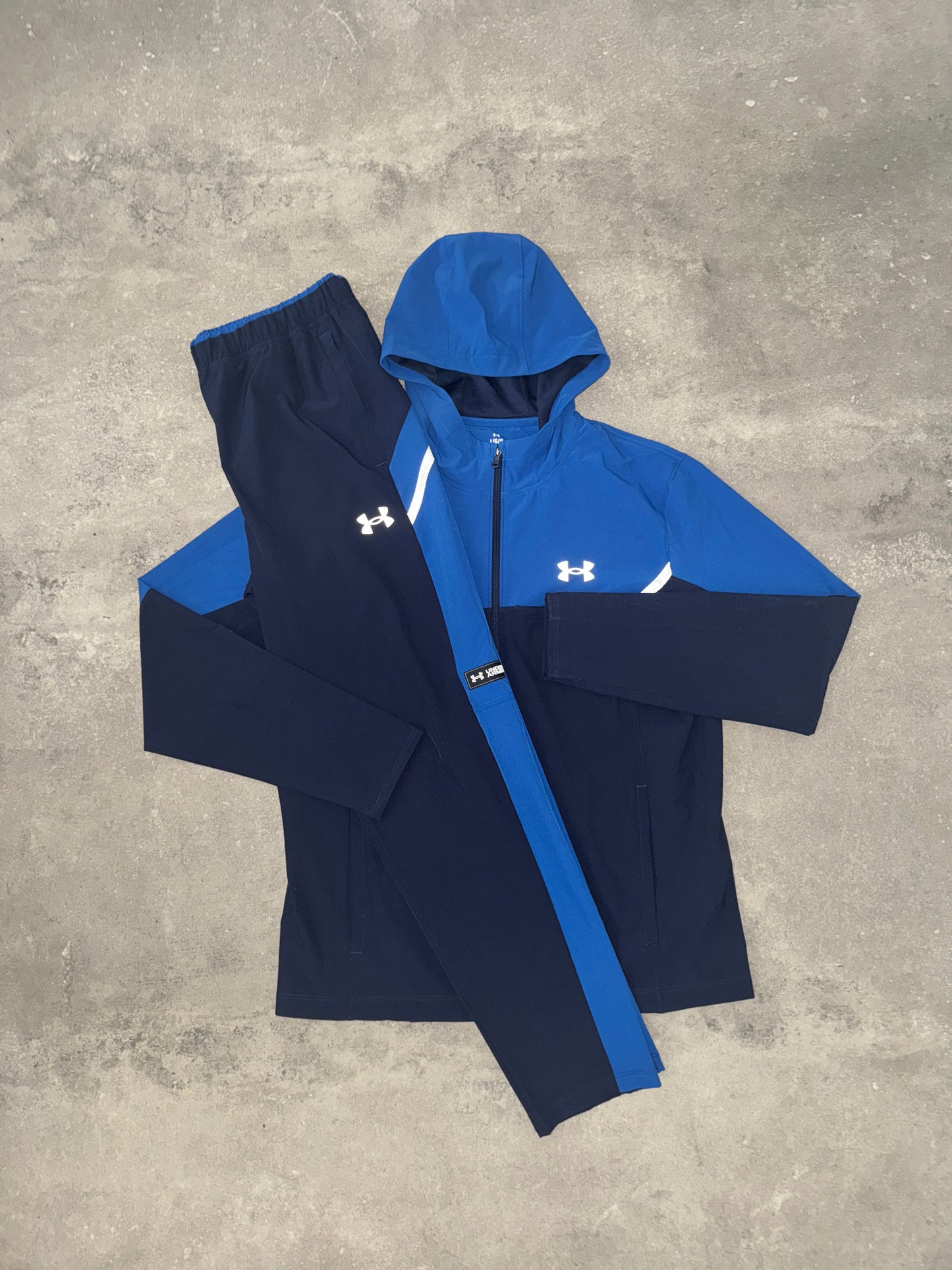 UA ‘Vanish’ woven tracksuit