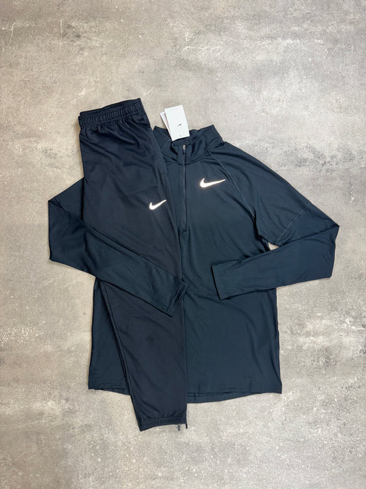 Nike Element Black 1/4 Zip & Black Woven Challenger Pant