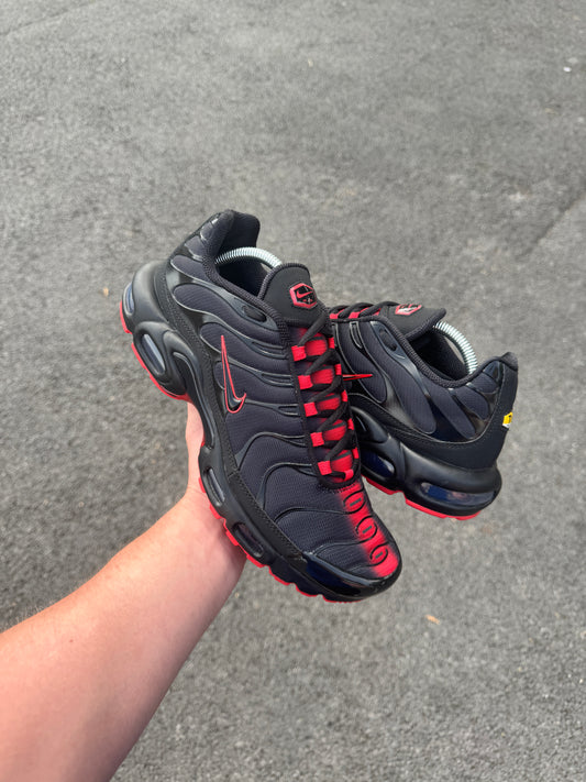 Nike air max Tn ‘Red Light Sabre’