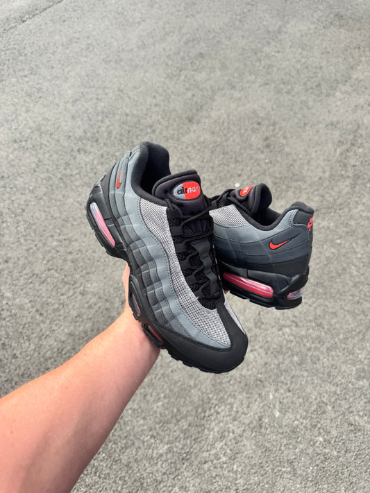 Nike Air Max 95 ‘Crimson Fog’